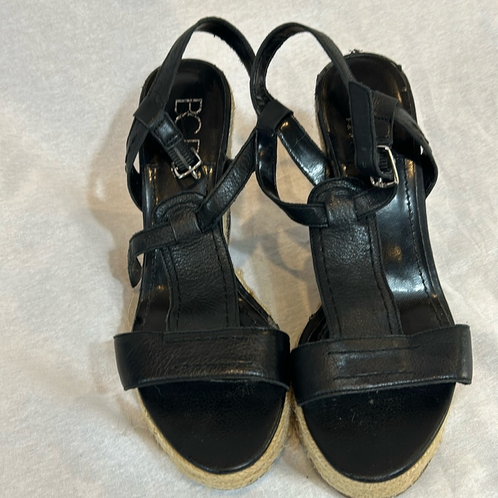 BCBG strappy wedge platform heels 7m